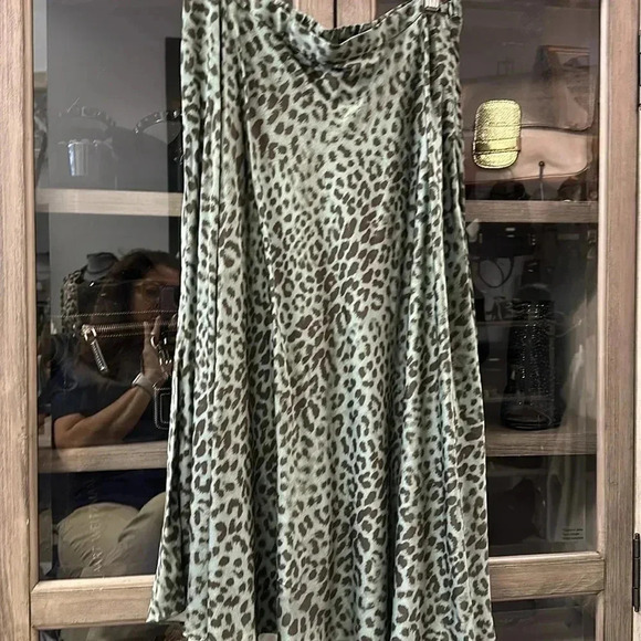 J JILL Animal Print A-Line Midi Skirt size Small - Picture 4 of 9